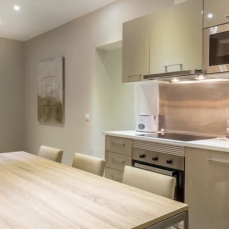 Appartement Colon P3 *